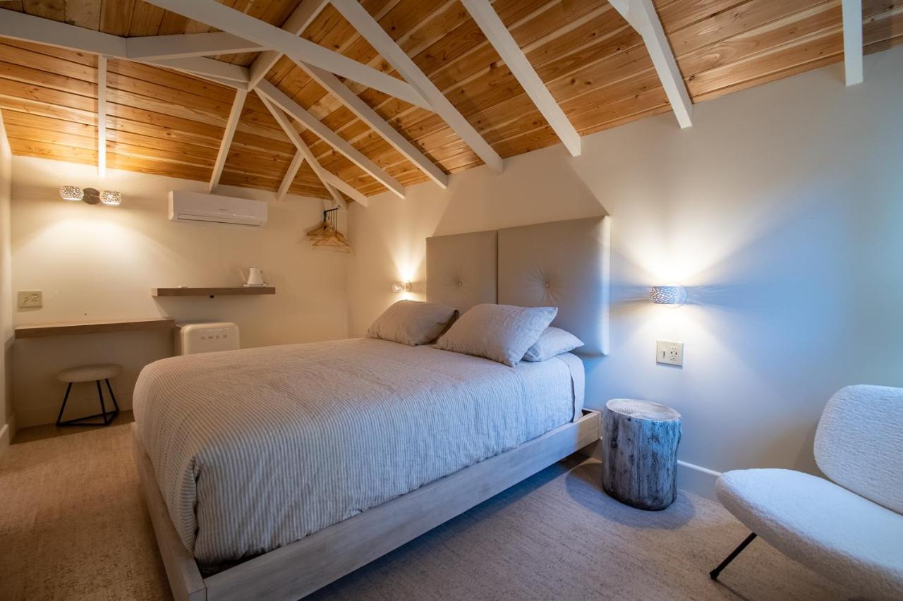Dawn Ranch Hotel