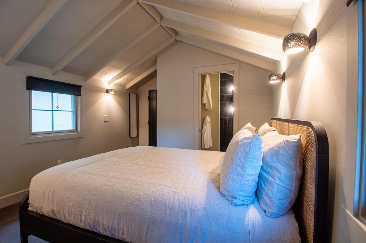 Dawn Ranch Hotel 4*