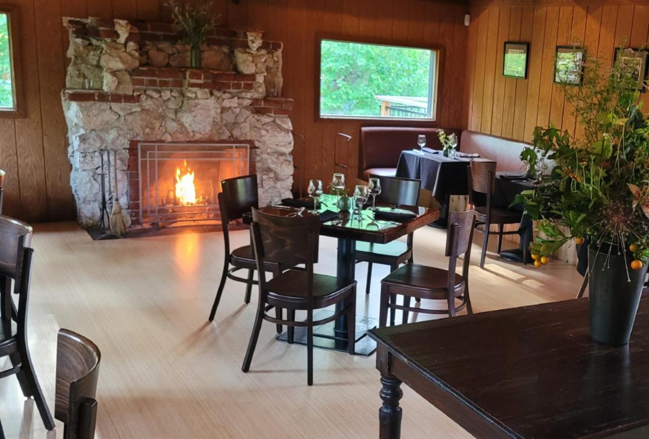Dawn Ranch Hotel