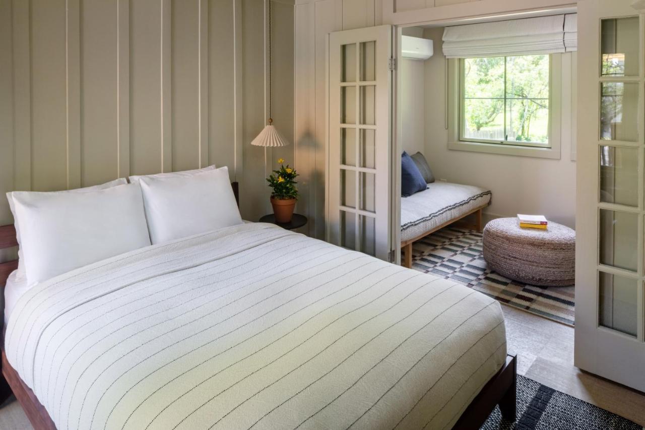 Dawn Ranch Hotel