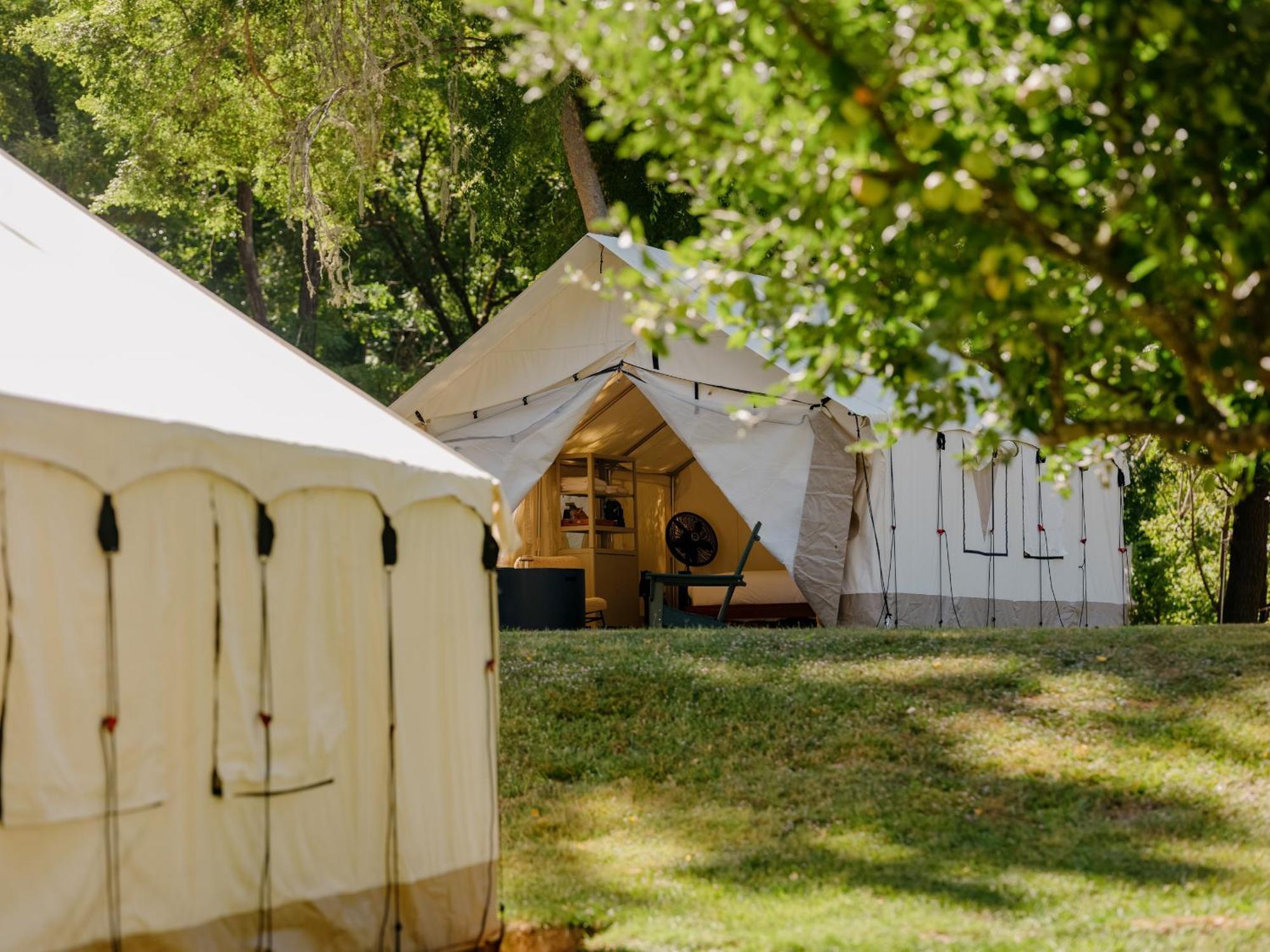 Dawn Ranch Hotel 4*