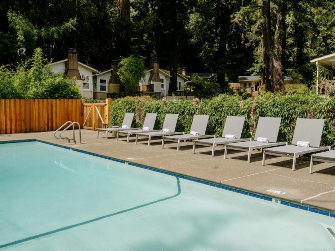 Dawn Ranch Hotel